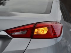 2015款 1.5T CVT 尊贵型