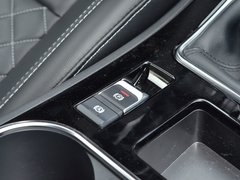 2015款 1.5T CVT 尊贵型