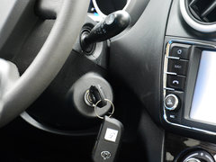 2015款 1.5L 手动 豪华型