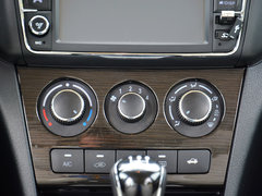 2015款 1.5L 手动 豪华型