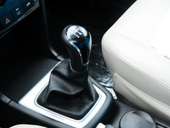 2015款 1.5L 手动 豪华型