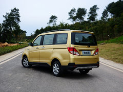 2015款 1.5L 手动 豪华型