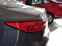 2015款 1.5L 手动 时尚型