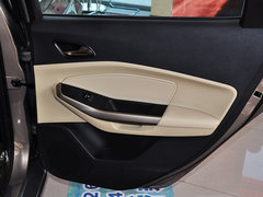2015款 1.5L 手动 时尚型