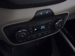2015款 1.5L 手动 时尚型
