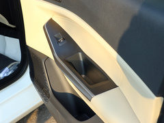 2015款 1.5L 手动 时尚型