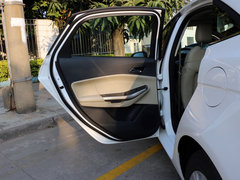 2015款 1.5L 手动 时尚型