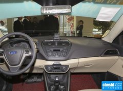 2015款 1.5L 手动 时尚型