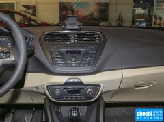 2015款 1.5L 手动 时尚型