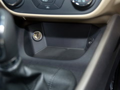 2015款 1.5L 手动 舒适型