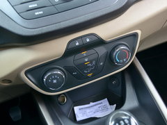 2015款 1.5L 手动 舒适型