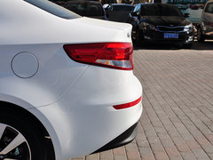 2015款 三厢 1.6L AT Premium