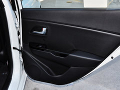 2015款 三厢 1.6L AT Premium