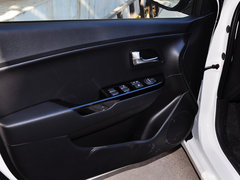 2015款 三厢 1.6L AT Premium