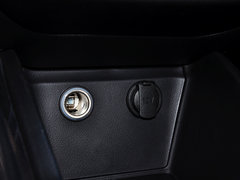 2015款 三厢 1.6L AT Premium