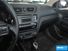 2015款 三厢 1.6L AT Premium