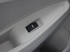 2015款 1.3T 手动 尊贵型