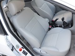 2015款 1.3T 手动 尊贵型