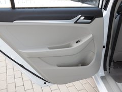 2015款 1.3T 手动 尊贵型