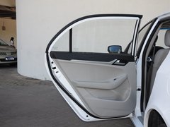 2015款 1.3T 手动 尊贵型