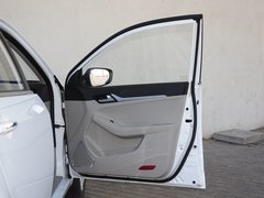 2015款 1.3T 手动 尊贵型