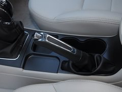 2015款 1.3T 手动 尊贵型