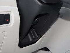 2015款 1.3T 手动 尊贵型