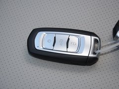 2015款 1.3T 手动 尊贵型