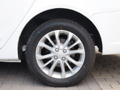 2015款 1.3T 手动 尊贵型