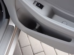 2015款 1.3T 手动 尊贵型