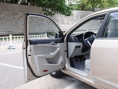 2015款 1.3T 手动 尊贵型