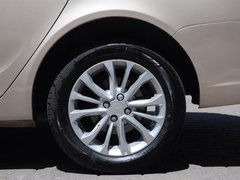 2015款 1.3T 手动 尊贵型