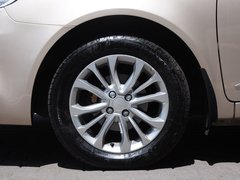2015款 1.3T 手动 尊贵型