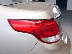 2015款 1.3T 手动 尊贵型