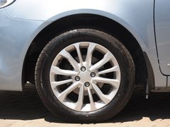 2015款 1.3T 手动 尊贵型