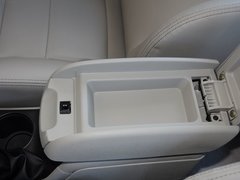 2015款 1.3T 手动 尊贵型