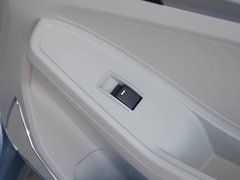 2015款 1.3T 手动 尊贵型