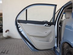 2015款 1.3T 手动 尊贵型