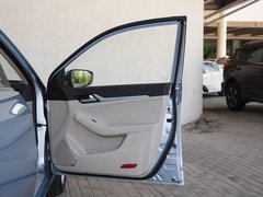 2015款 1.3T 手动 尊贵型