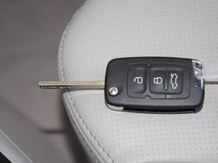 2015款 1.3T 手动 尊贵型