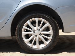 2015款 1.3T 手动 尊贵型