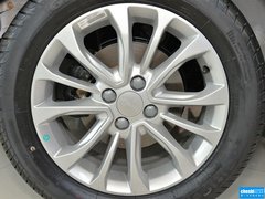 2015款 1.3T 手动 尊贵型