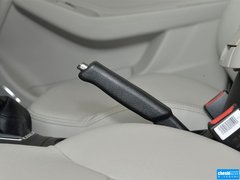 2015款 1.3T 手动 尊贵型