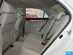 2015款 1.3T 手动 尊贵型