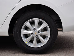 2015款 赛欧3 1.3L 手动 理想天窗版