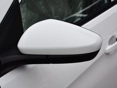 2015款 赛欧3 1.3L 手动 理想天窗版