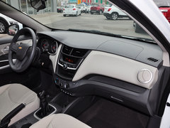 2015款 赛欧3 1.3L 手动 理想天窗版