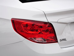2015款 赛欧3 1.3L 手动 理想天窗版