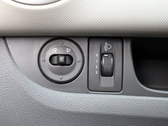 2015款 赛欧3 1.5L 手动 理想版