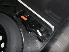 2015款 1.6T 自動(dòng) 睿馳版